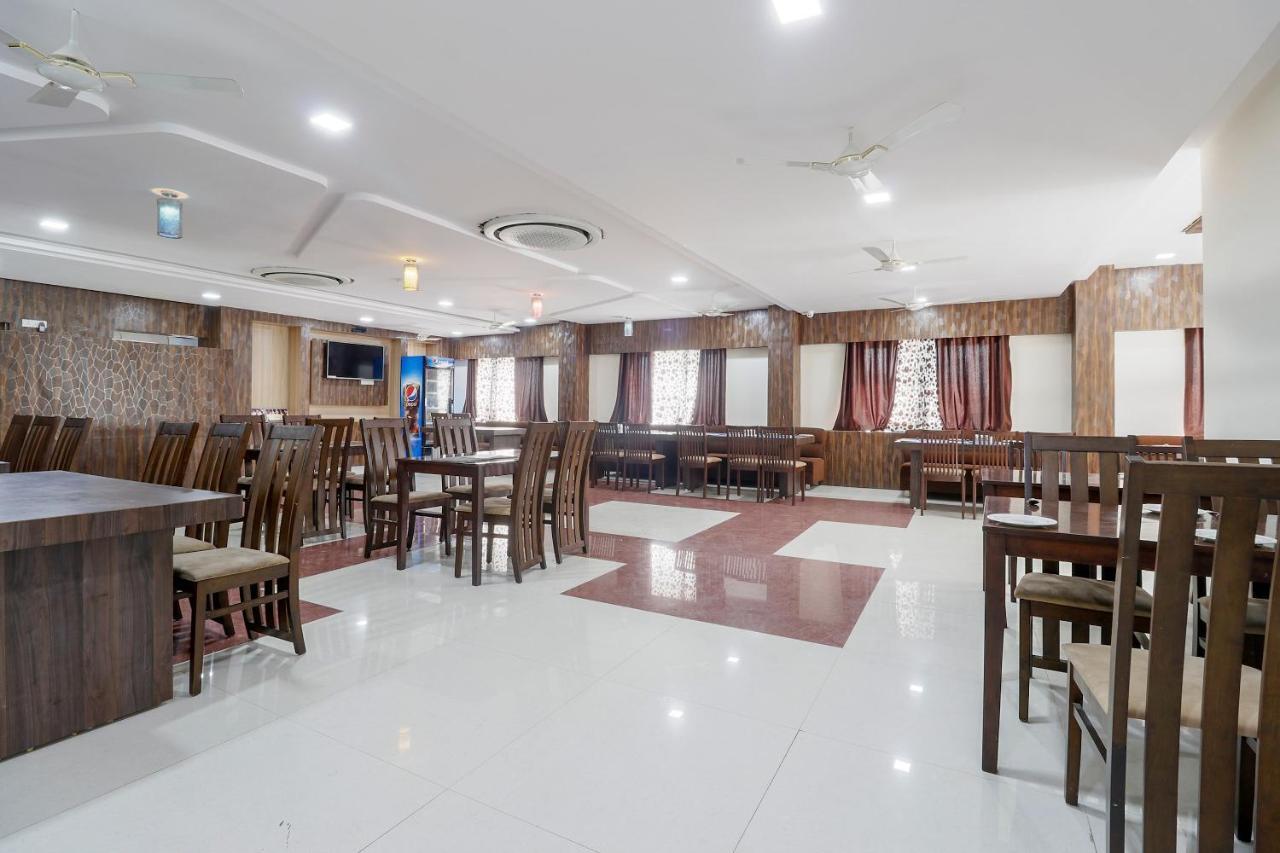 Capital O 63158 Hotel Om Sai Ram Chhatarpur Exterior foto